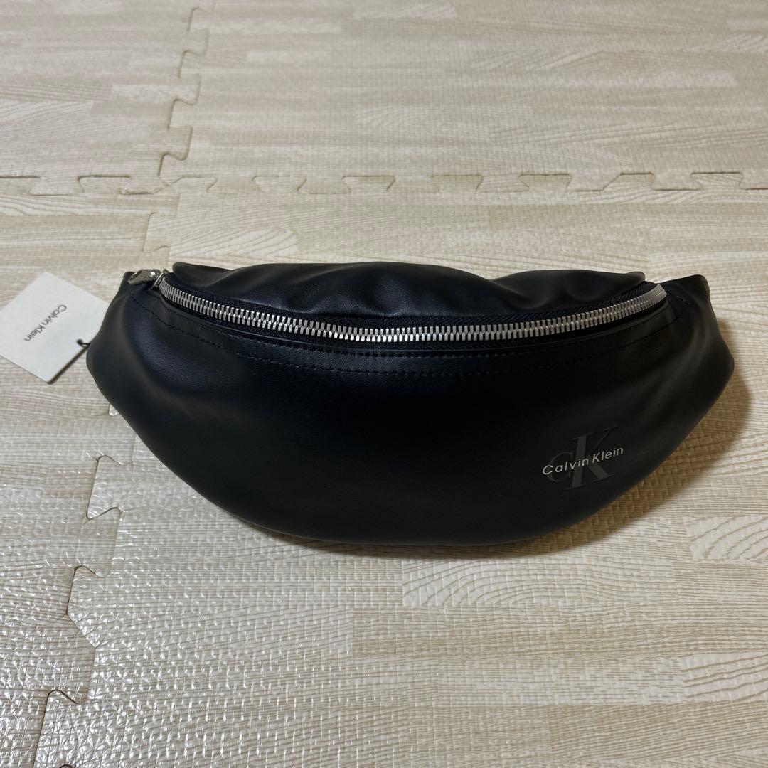 （新品未使用・海外モデル）カルバンクライン　ウエストバッグ　ボディバッグ　黒