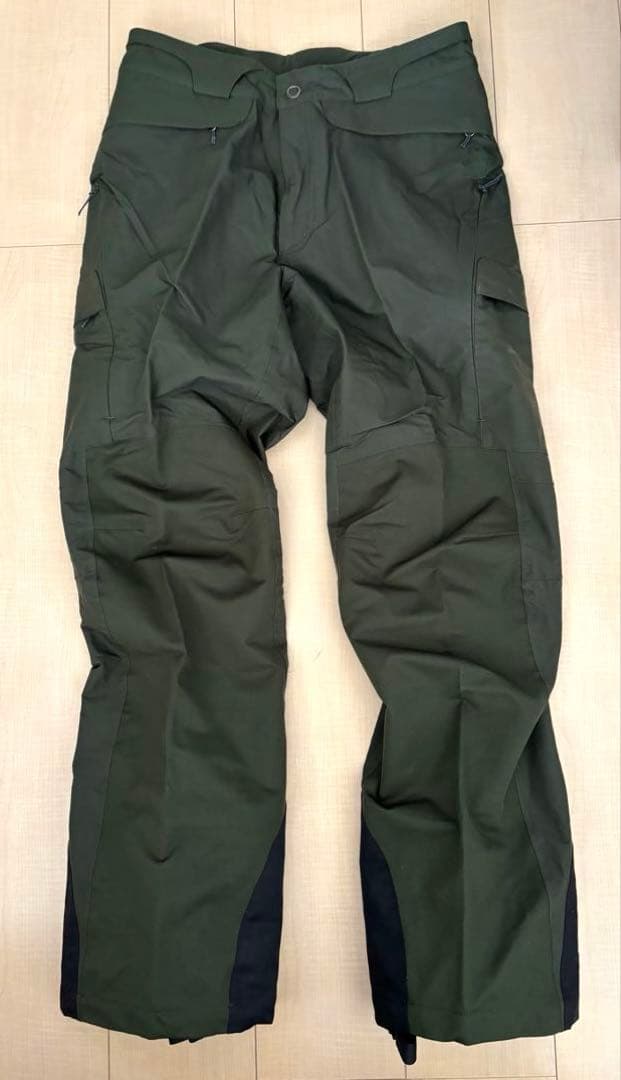 週末セール❕【美品】Patagonia パタゴニア スノボウェア パンツ 深緑