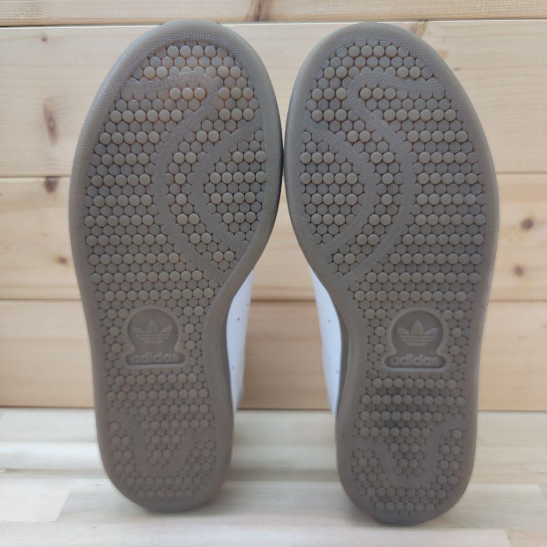 アディダス スタンスミス LUX 24cm