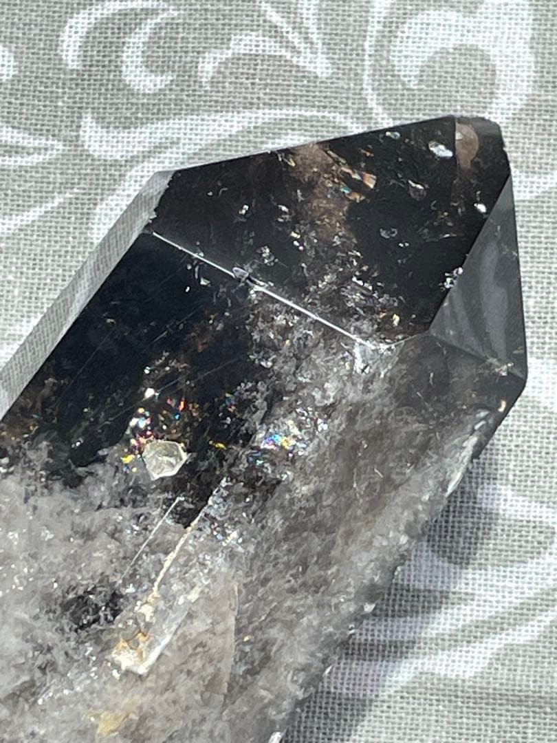 魔除け 邪気祓いに！ 黒水晶 315g 虹 多数 天然石 パワーストーン