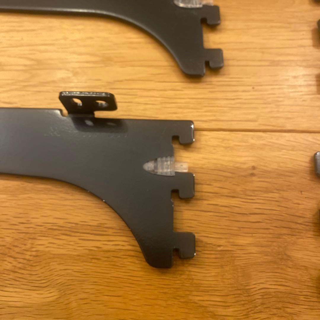 ロイヤル　シェルフブラケット R132/133W 350 黒 左右8セット