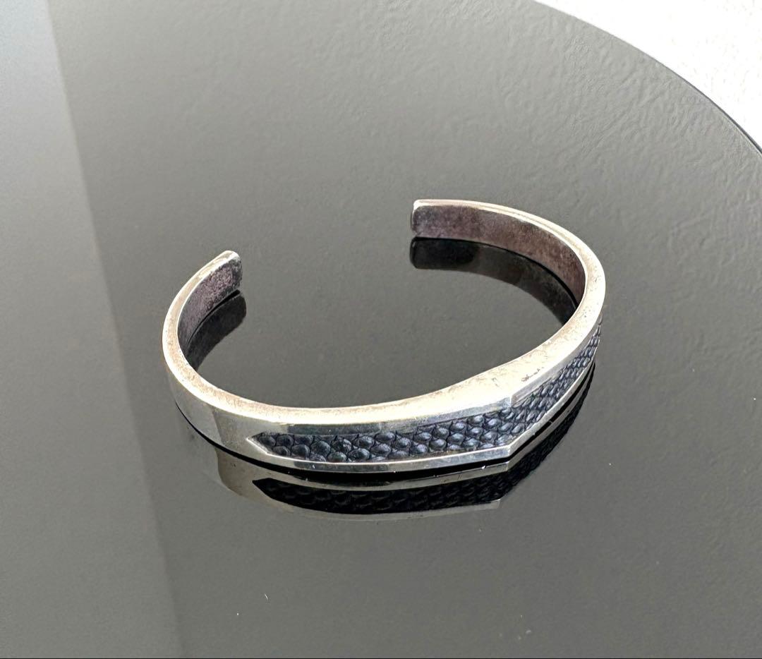 バックラッシュ　バングル　シルバー　イサムカタヤマ