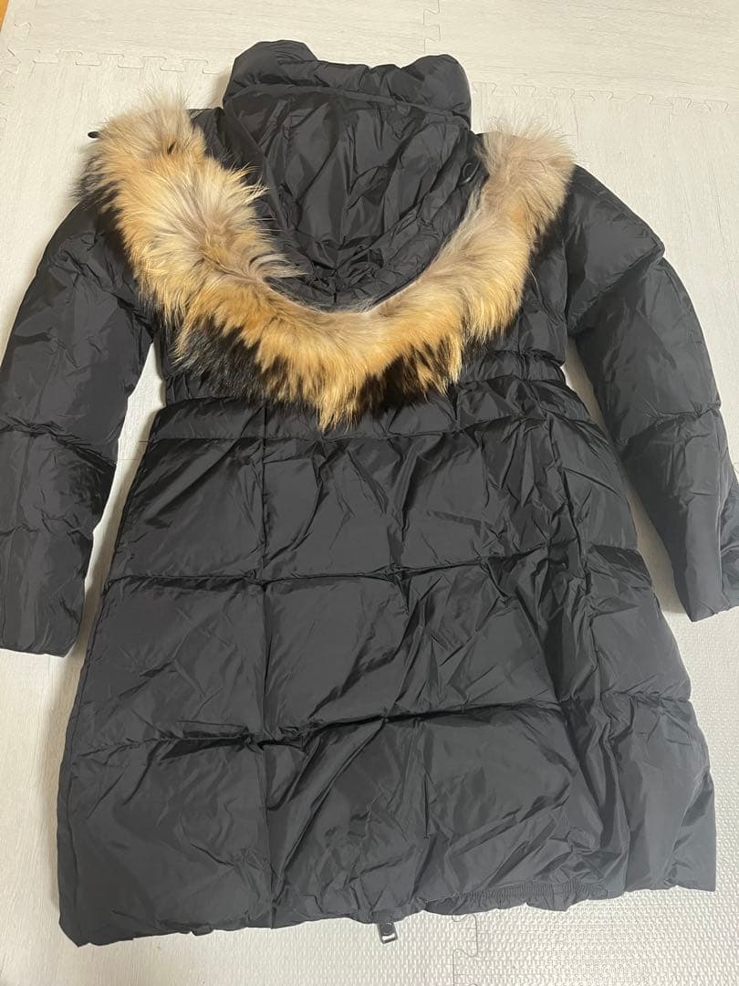 COACHファー付きブラックダウンジャケット