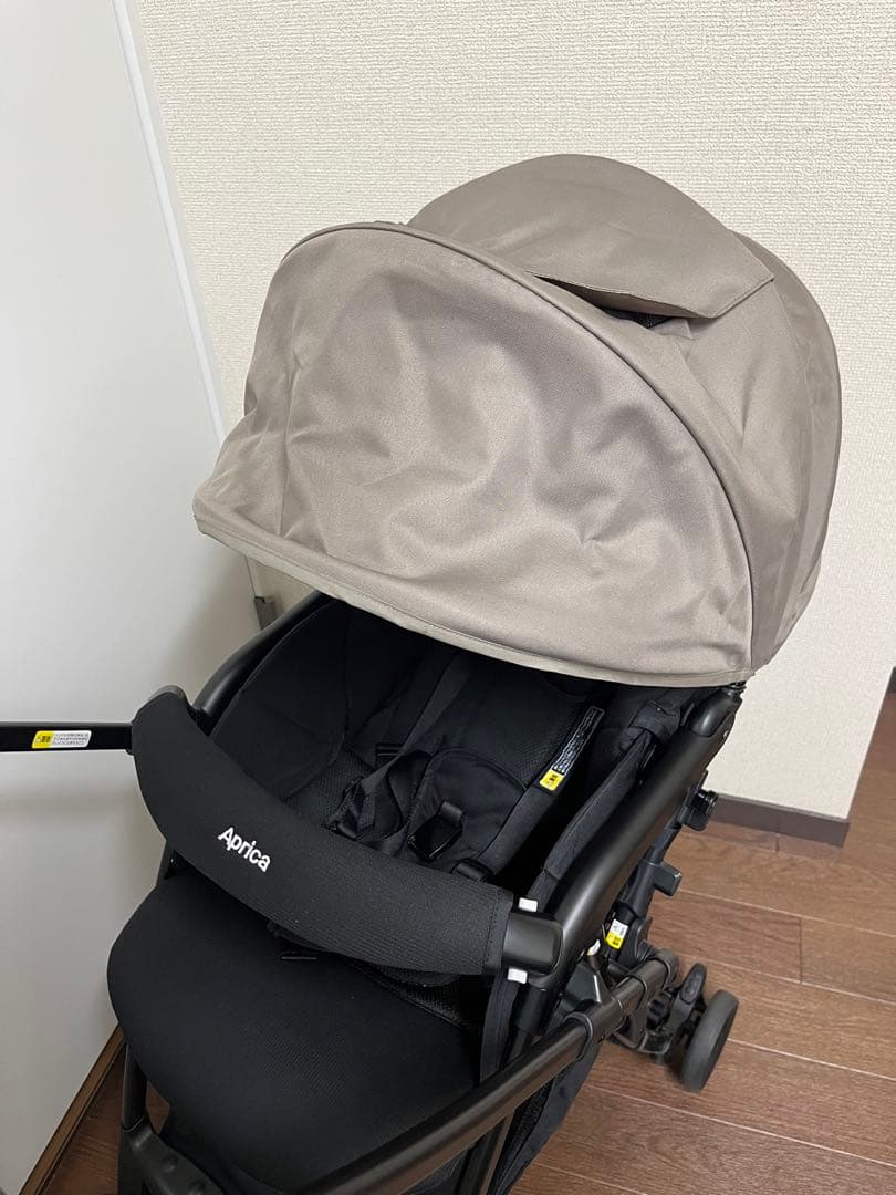 【美品】アップリカ　カルーンエアーメッシュ　ベビーカー