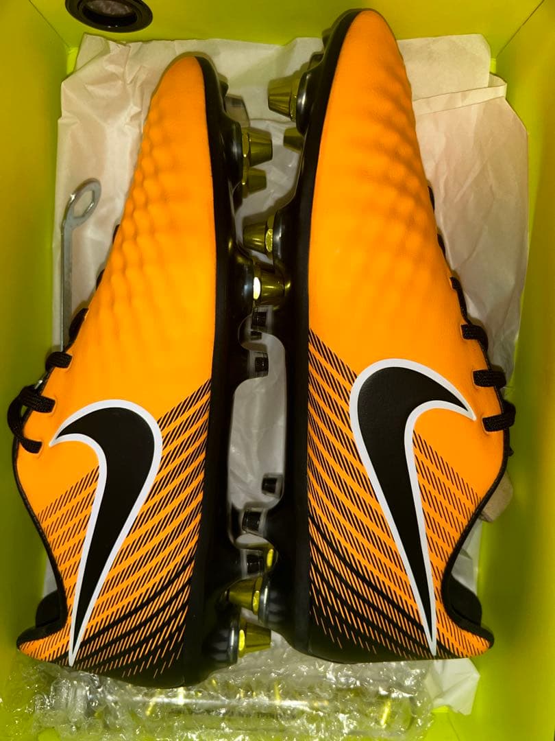 ナイキ 25.5cm サッカースパイク マジスタ オーパス2 SG