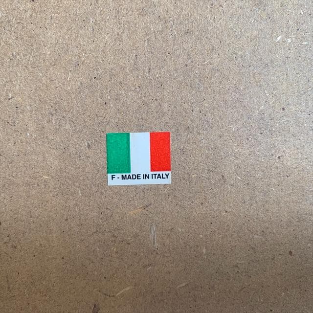 イタリア製のゴールドカラーウォールミラー