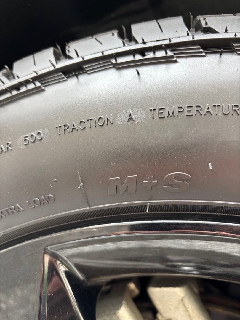 【ほぼ新品・4本セット】225/60R18 M+S