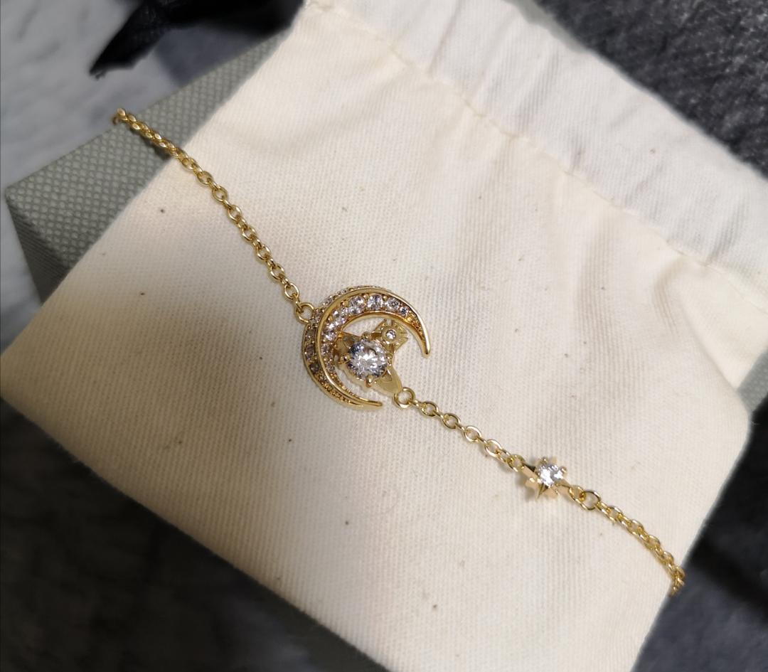 【25日限定お値下げ】Vivienne Westwood 月オーブ ブレスレット