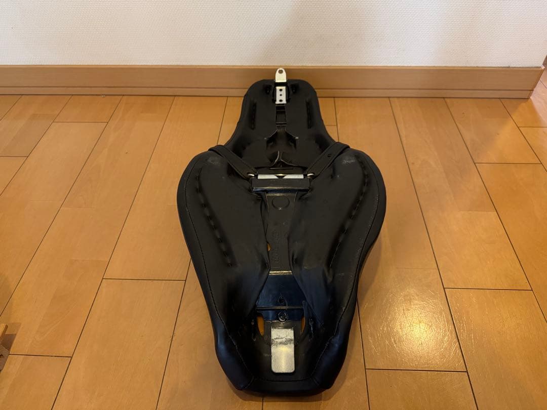 ハーレー　XL スポーツスター 純正シート