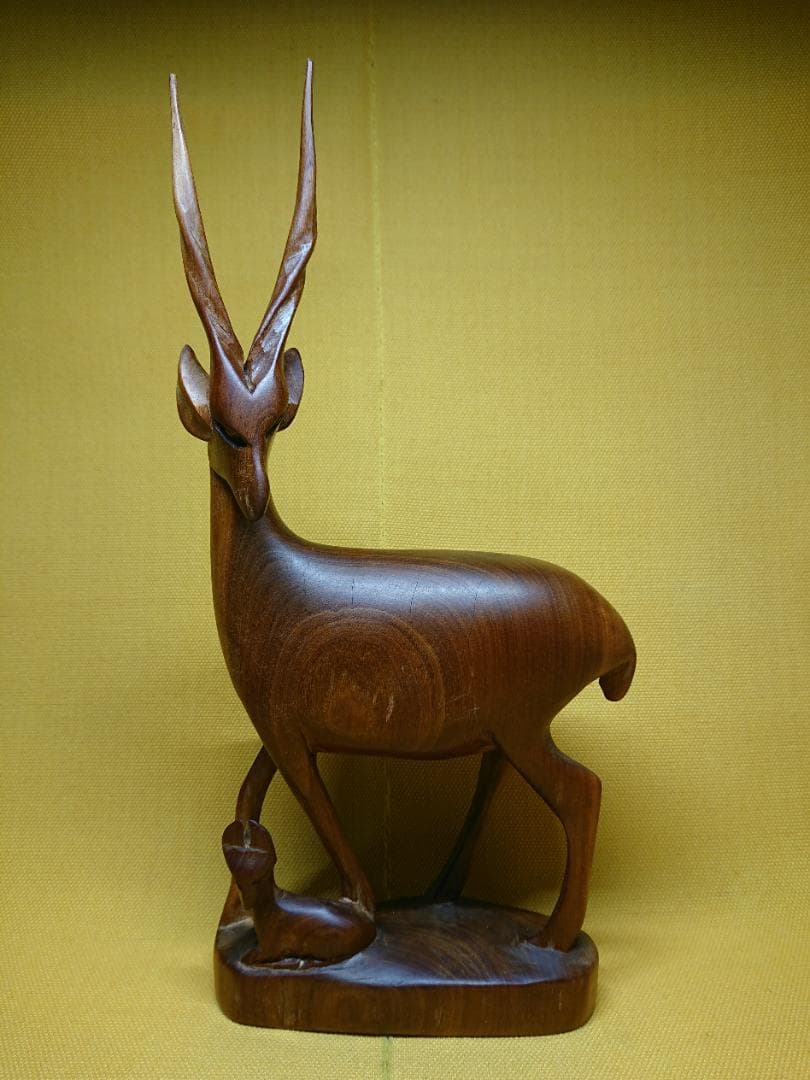 ビンテージ　鹿　木彫り　紫檀　彫刻　置物　インテリア　工芸品　美術品　A2588