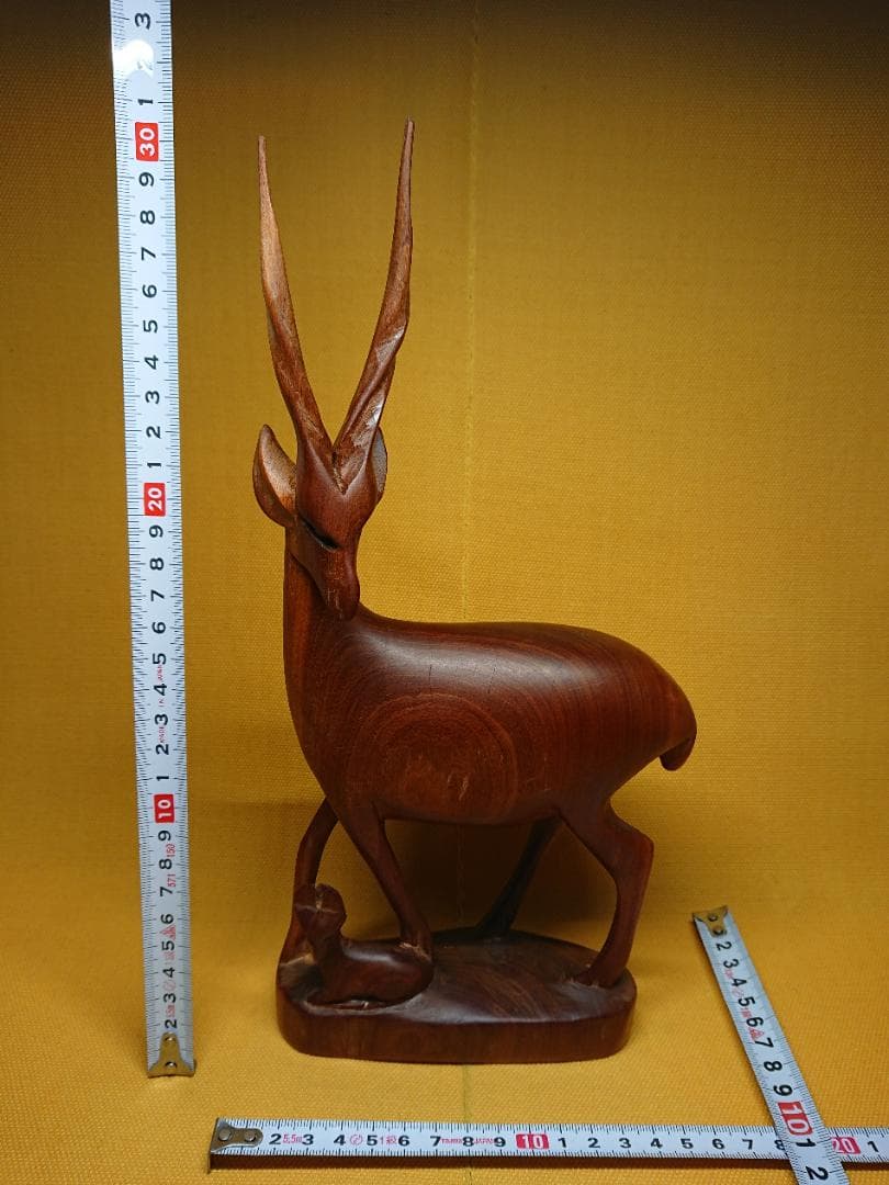 ビンテージ　鹿　木彫り　紫檀　彫刻　置物　インテリア　工芸品　美術品　A2588
