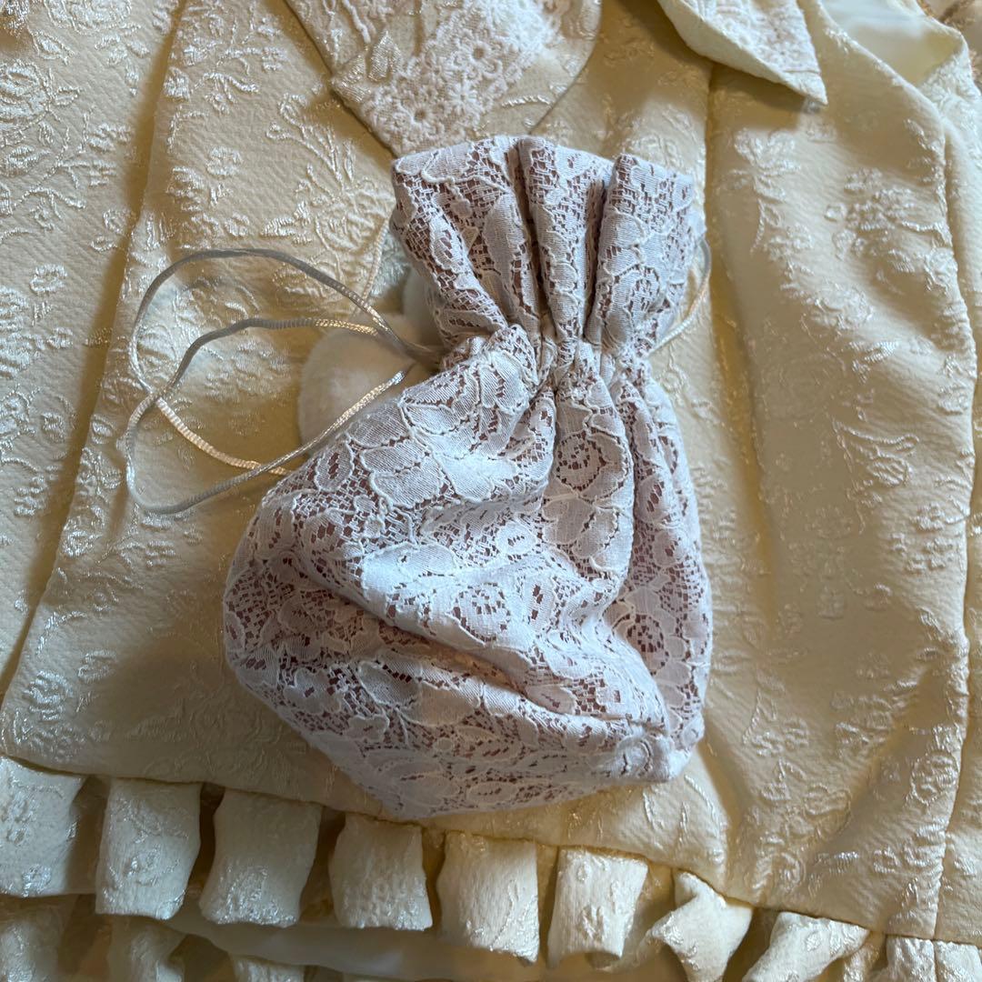 七五三　キャサリンコテージ　アイボリー 刺繍入り 着物　長襦袢　巾着　ファスナー