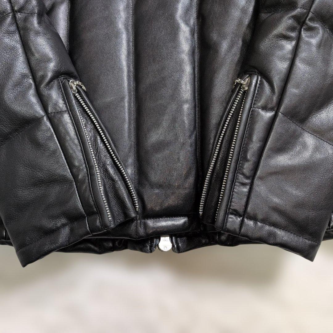 未使用級　AVIREX レザーダウン羊革　グリーンイラスト　黒　ブラック　M