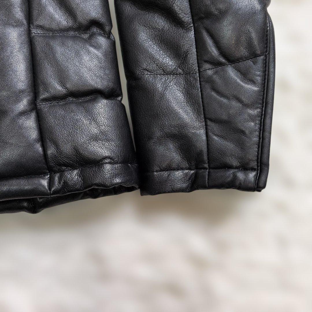 未使用級　AVIREX レザーダウン羊革　グリーンイラスト　黒　ブラック　M