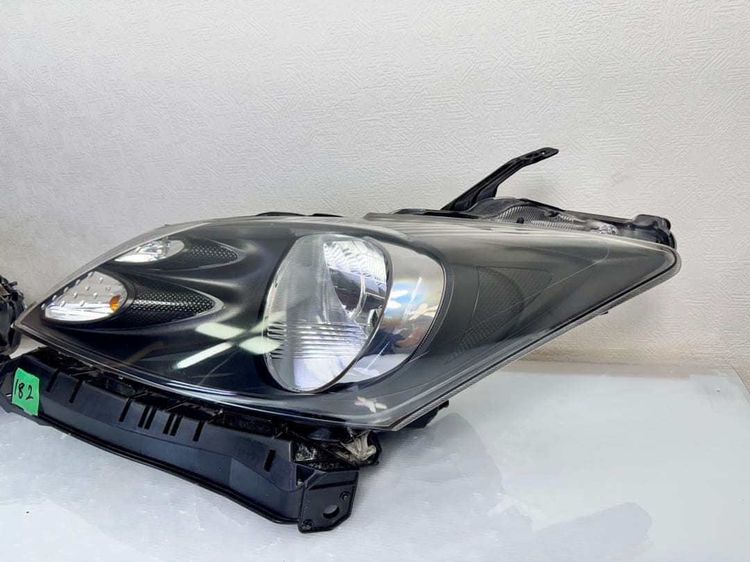 美品 車検⭕️ホンダ フリード GB3 GB4 前期 HIDヘッドライト左右
