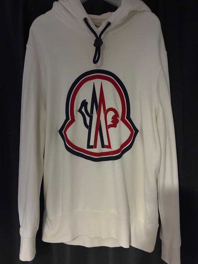 コタローフロントロゴ付きパーカー ホワイト