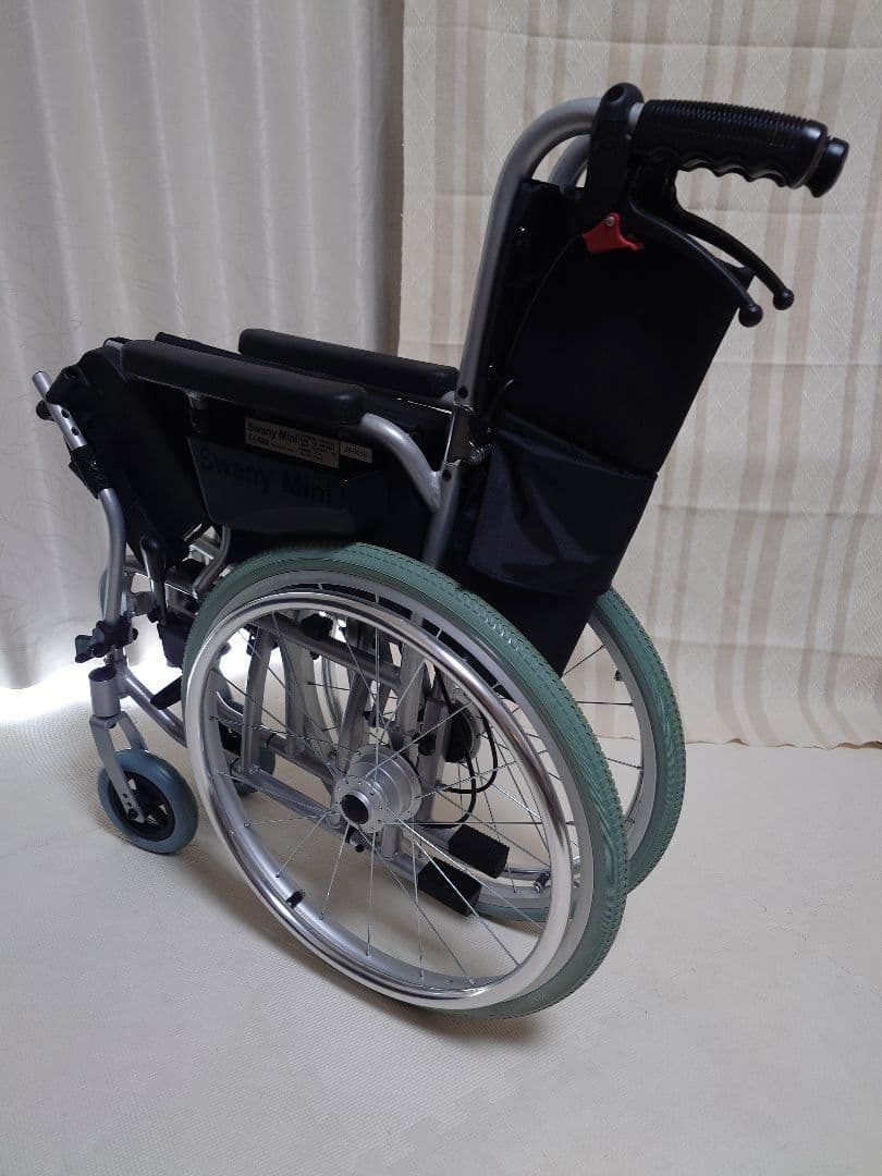 自走用車椅子 折りたたみ式 スワニー