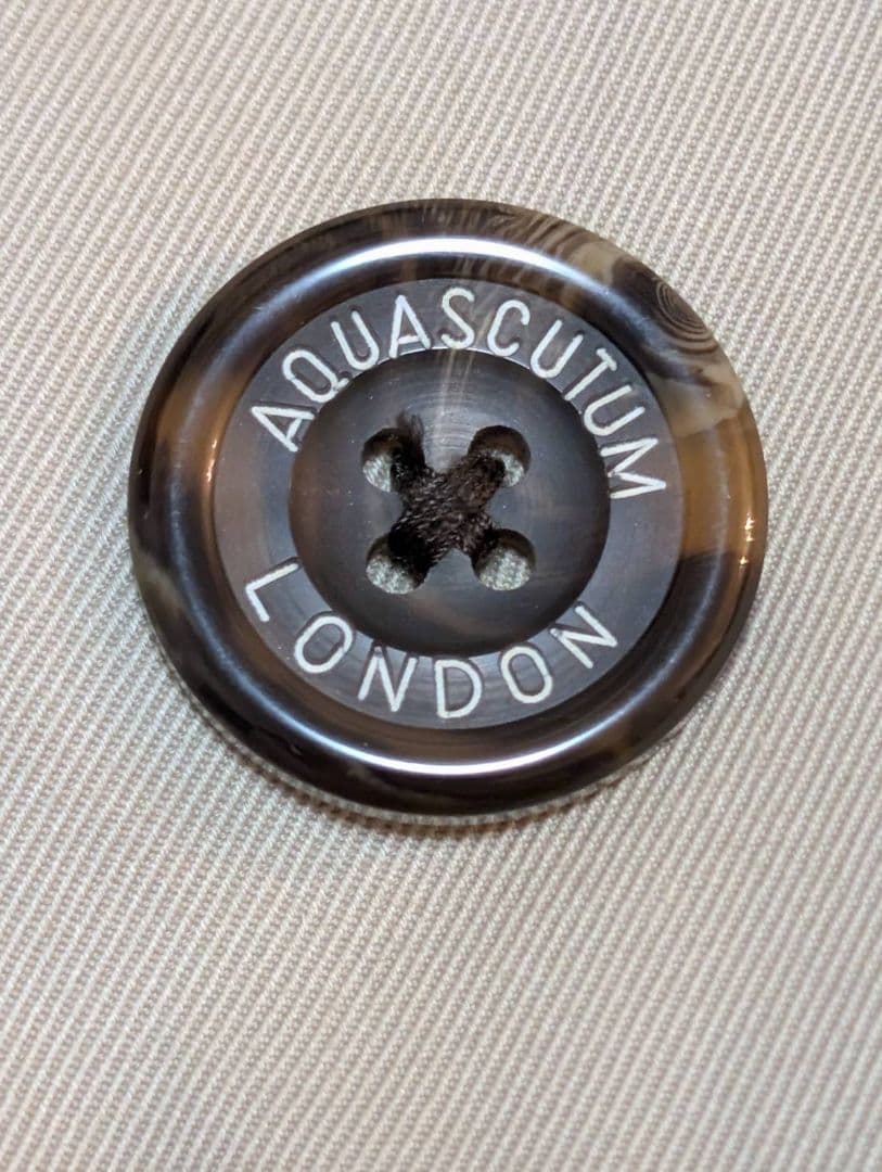 稀少【ブランド設立160周年記念】Aquascutum　ショートトレンチコート