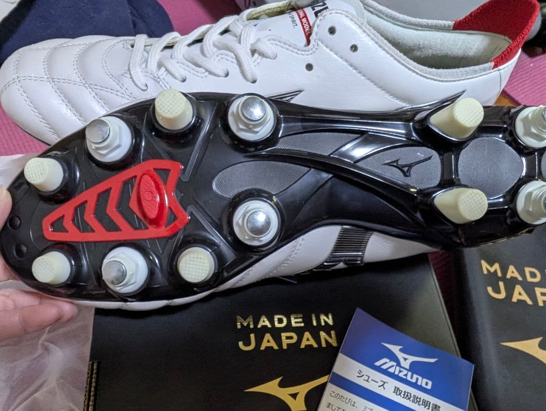 Mizuno モレリア IIIＳＧホワイト サッカーシューズ取り換え式