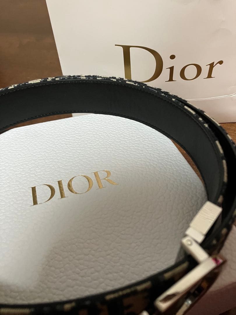 Dior ロゴ入りキャンバスベルト