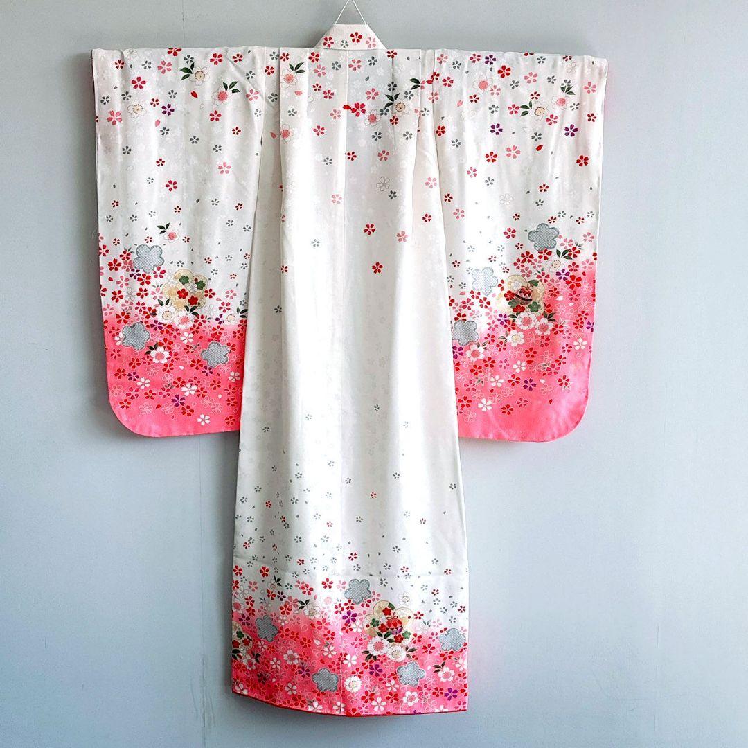 美品　七五三　7歳女の子　着物単品　絹100％　桜　金糸　7072