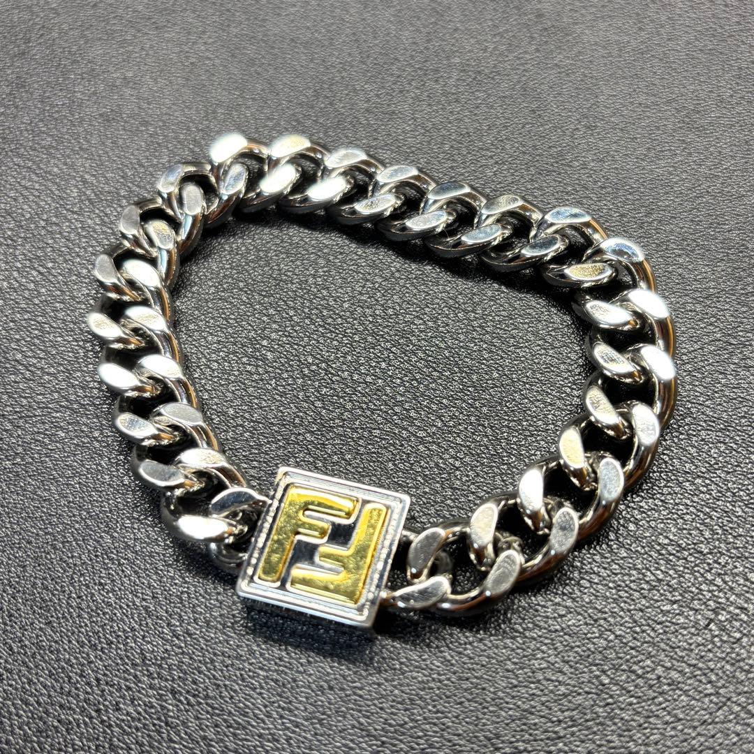 Fendi チェーンブレスレット シルバー/ゴールド
