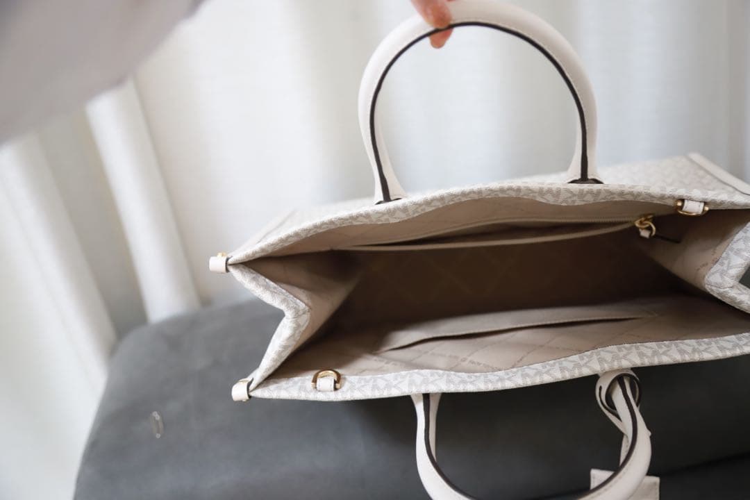 MICHAEL KORS ホワイト トートバッグ