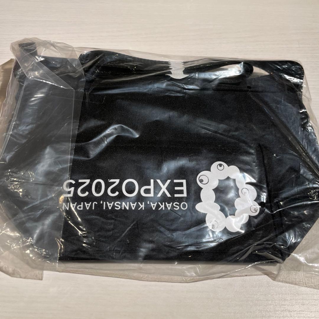 ミャクミャク　メッセンジャーバッグ