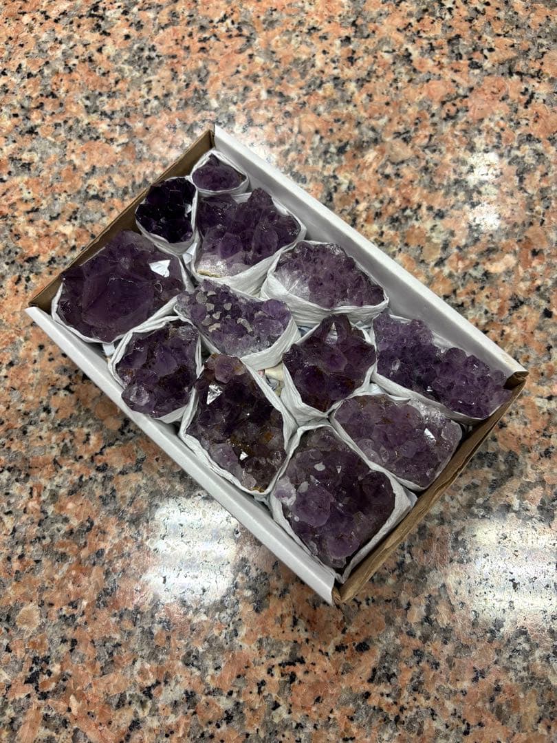 箱売り　ブラジル産アメジスト原石　大小12個約900g入　お楽しみBOX お買得