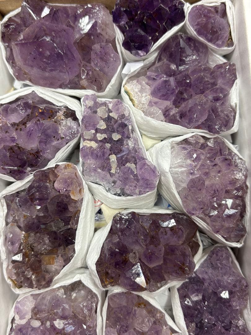 箱売り　ブラジル産アメジスト原石　大小12個約900g入　お楽しみBOX お買得