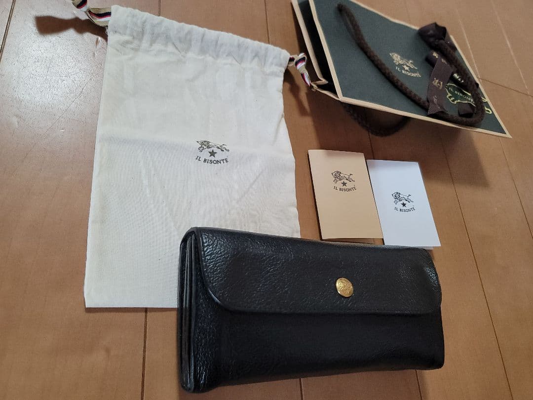 IL BISONTE ブラック長財布 付属品あり