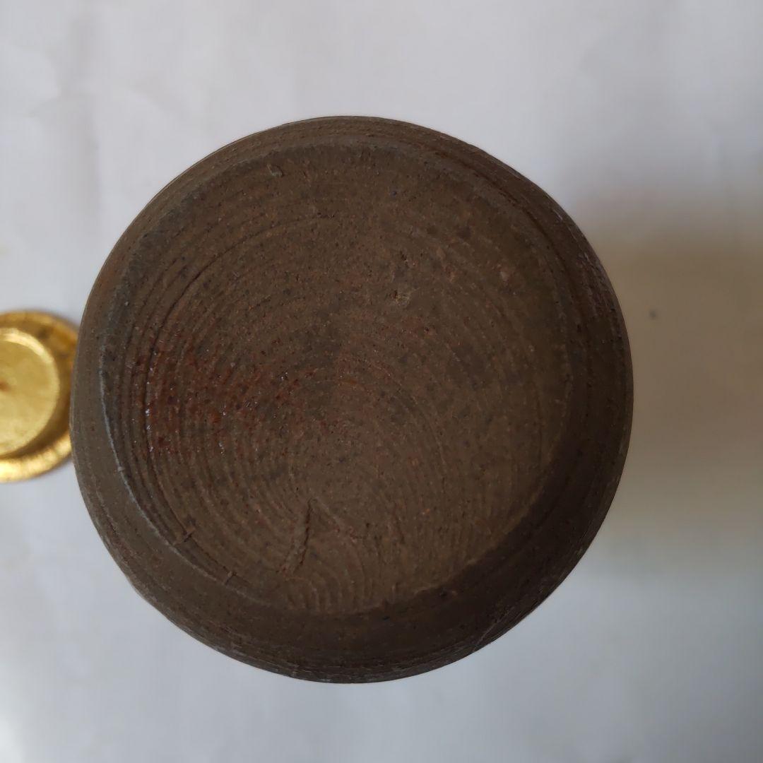 肩衝茶入 尻張茶入 仕覆 四つ目菱緞子 茶道具 木箱 茶入 美品 です。