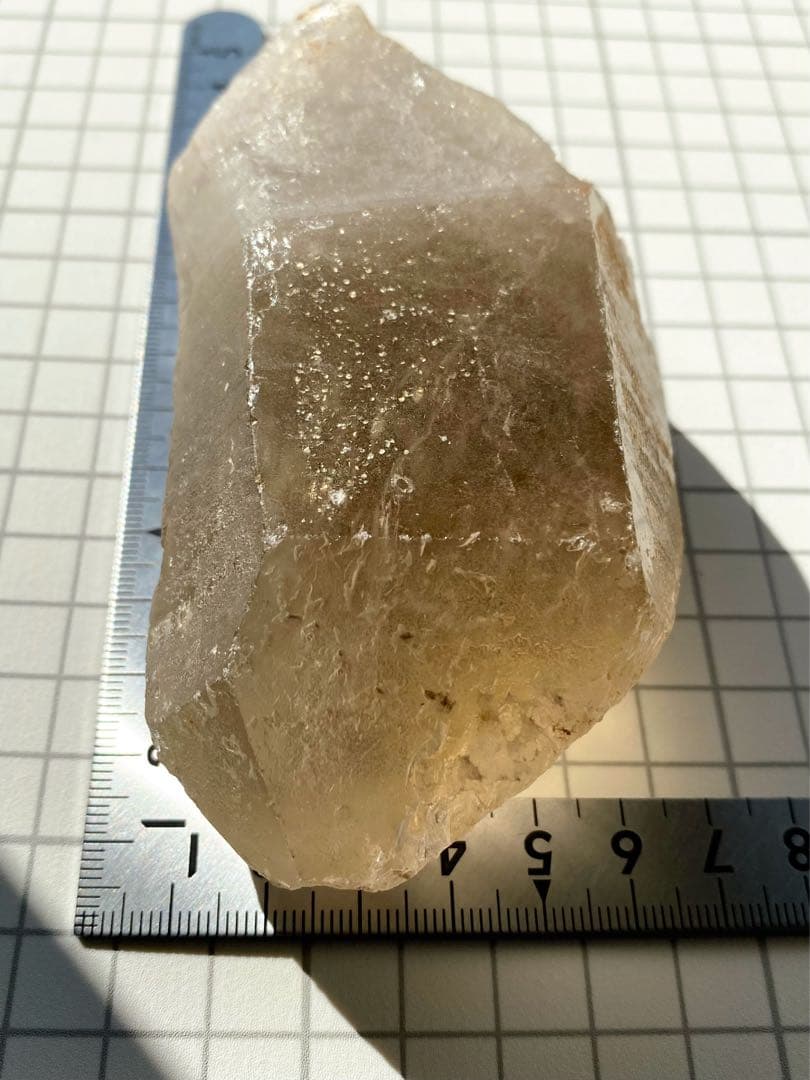 ライトニングクォーツ　雷水晶　天然石　ライトニングクリスタル　水晶　原石