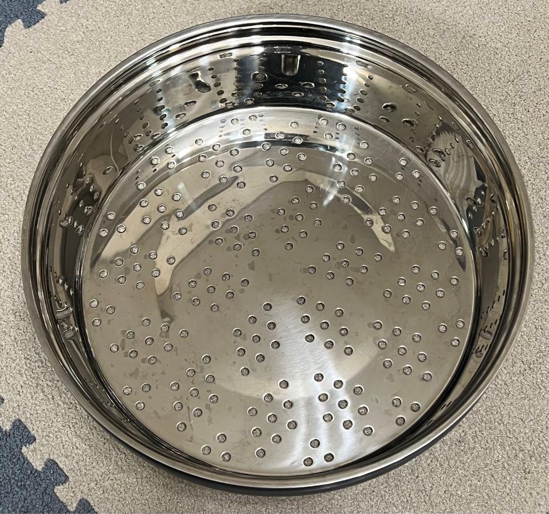 ①ツヴィリングJ.A.ヘンケルス IH対応 ② staub ストウブ 蒸し器