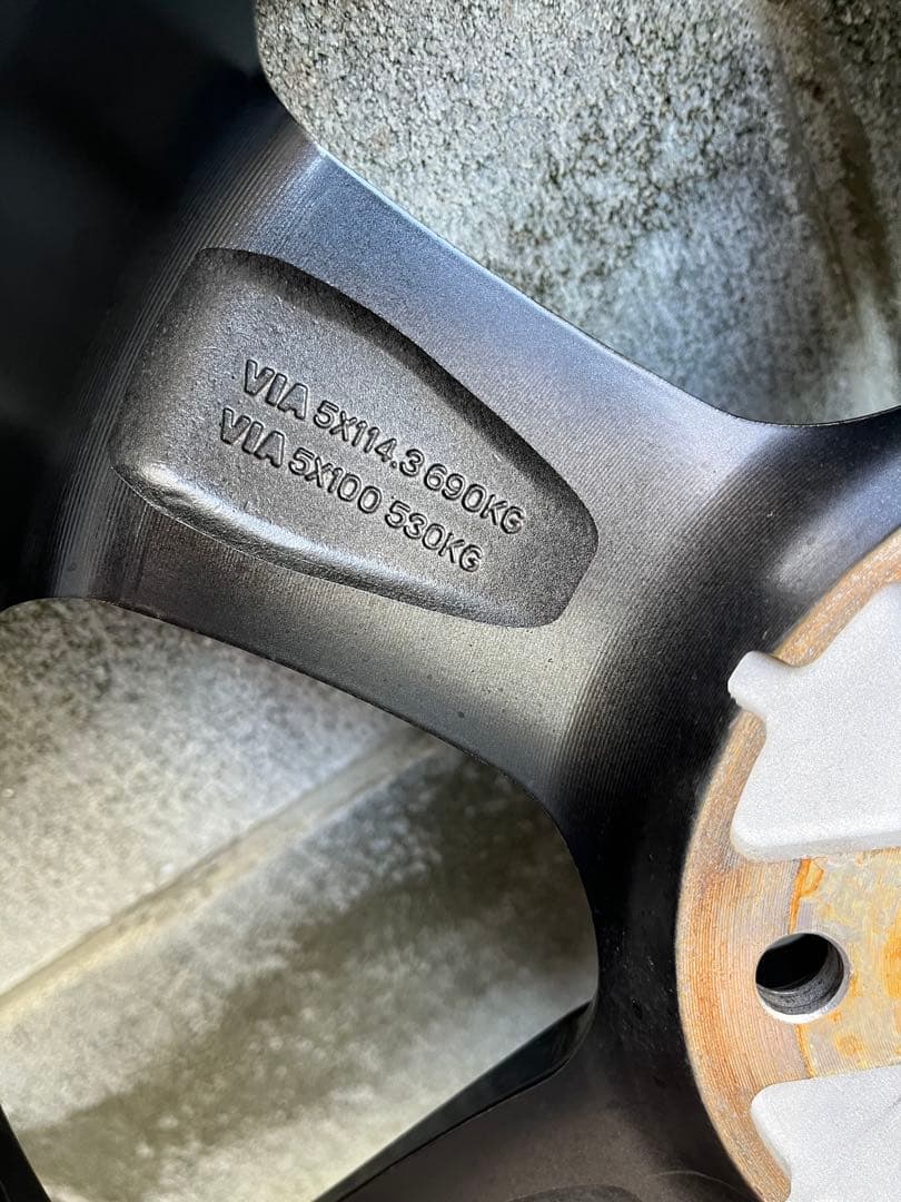 ① Oops　ヴェゼル　215/60R/16 ウィンターマックス02