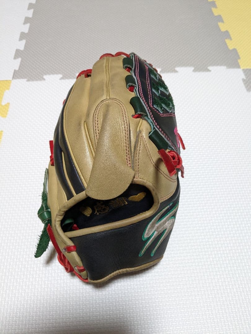 野球用レザーグローブ 編み込みデザイン