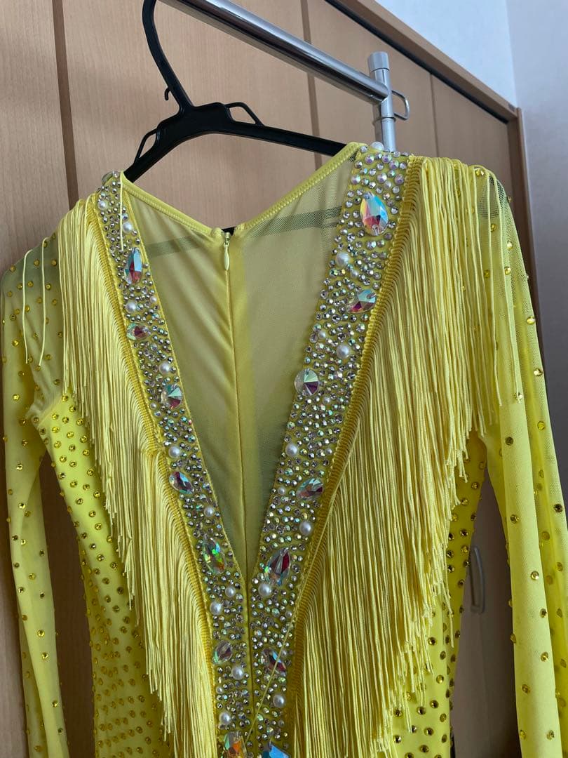 ラテンドレス　デモ用　美品