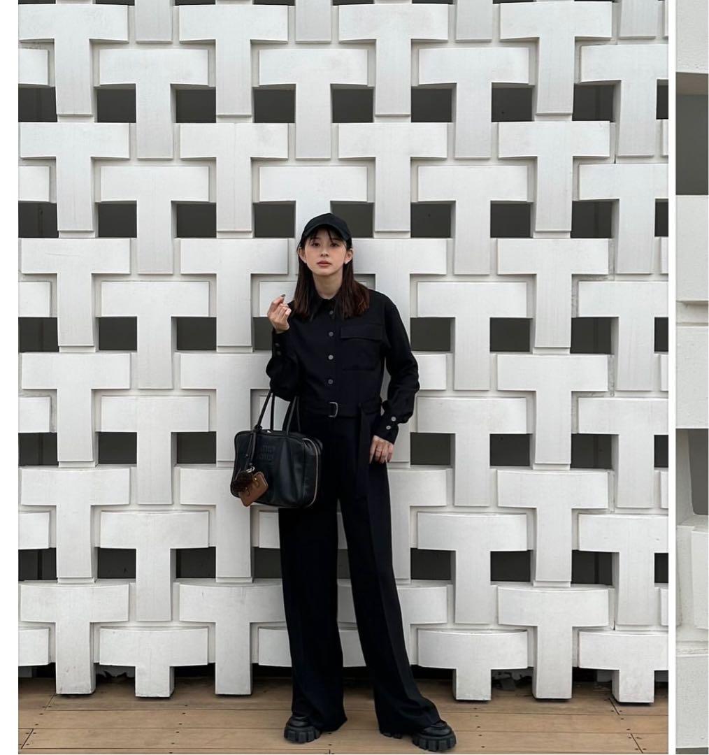 朝比奈 彩×Oggi×UNTITLEDコラボ・シャツカラーオールインワン