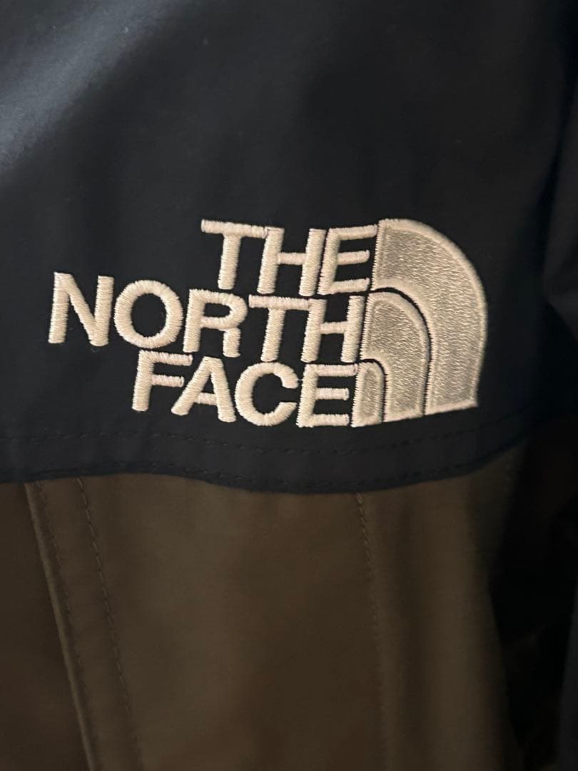 【美品】MOUNTAIN LIGHT JACKET（ND62236)