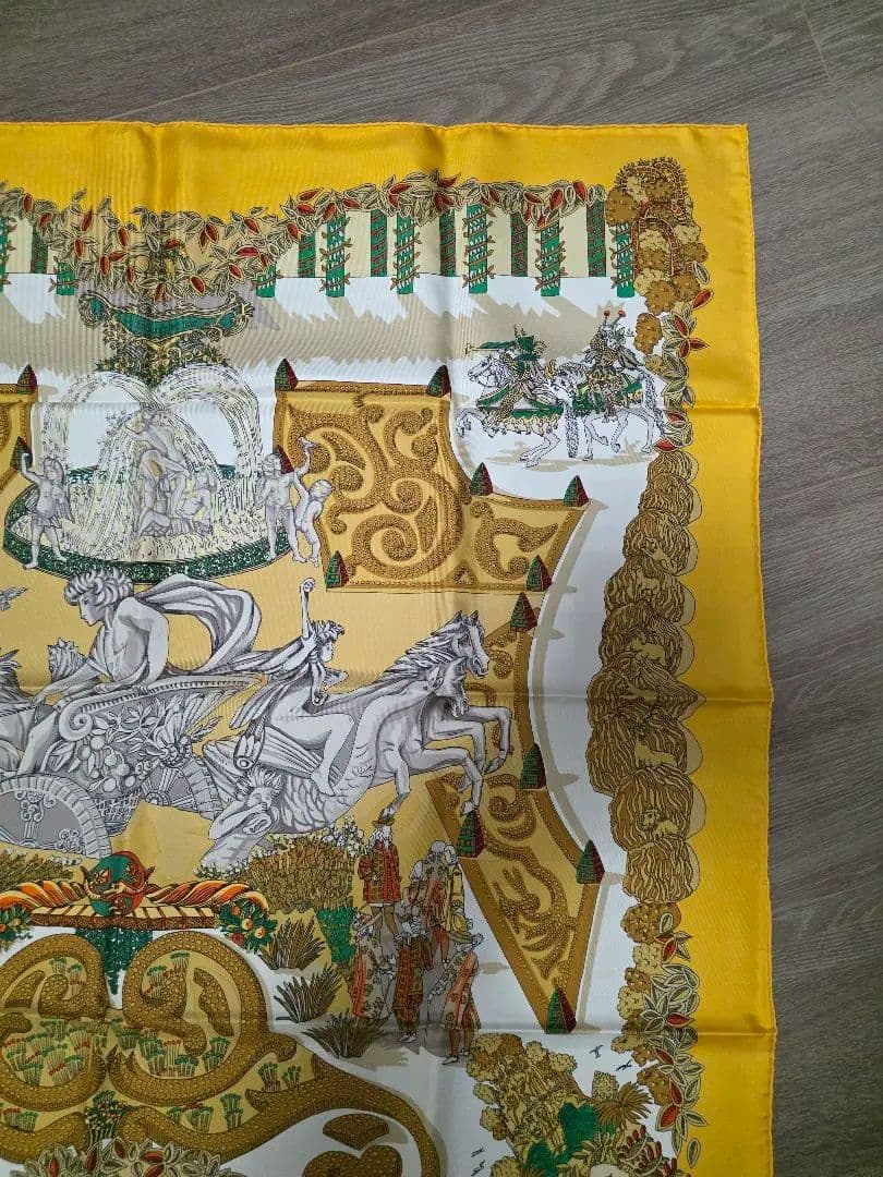 カ*ネ様 未使用 HERMES　エルメス 王の楽園 スカーフ カレ90