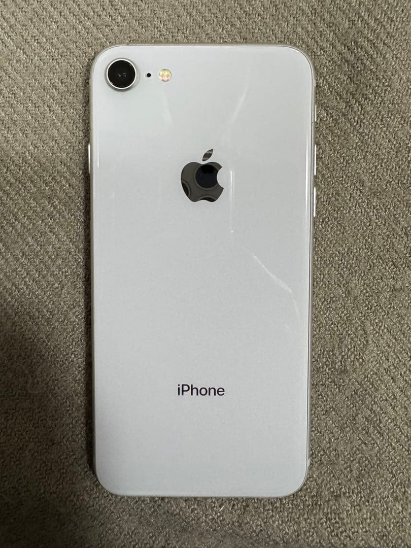 スマートフォン本体 iPhone8 64G