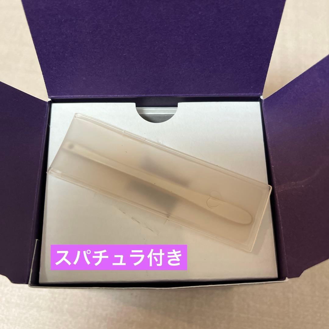 clé de peau Beauté クリームファンデーション オークル 10