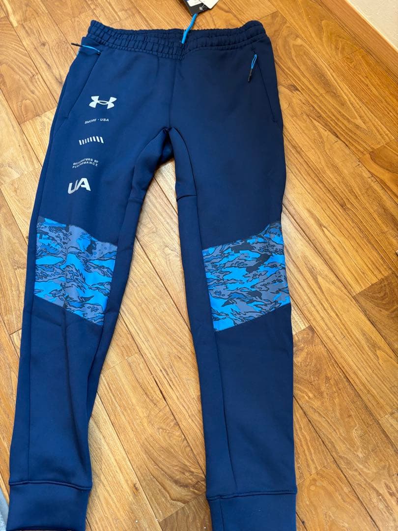 Under Armour 迷彩デザイン ジャージパンツ XLサイズ
