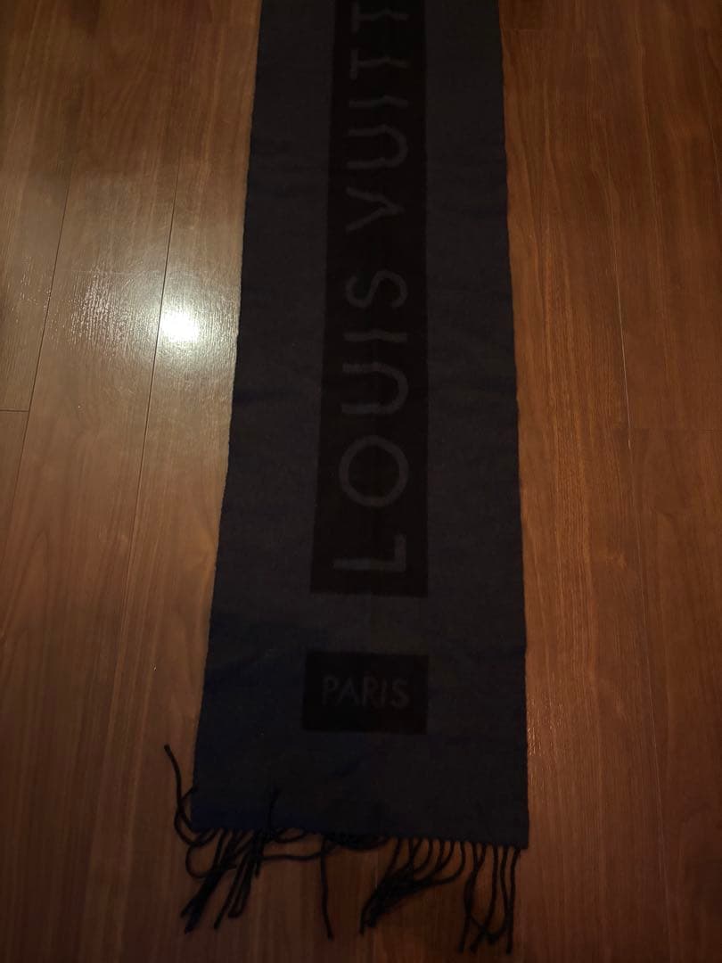 Louis Vuitton ロゴマフラー