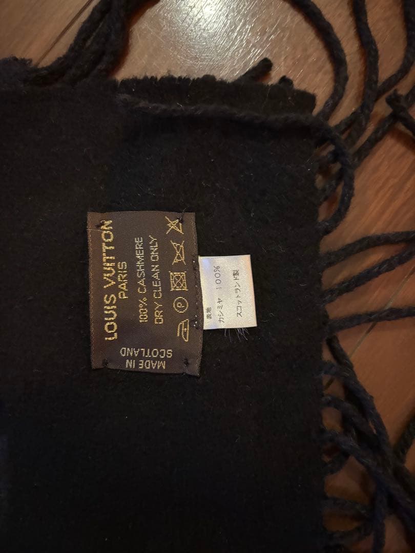 Louis Vuitton ロゴマフラー