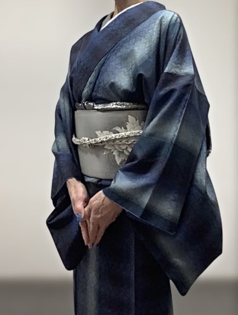 クリスマスローズ、正絹。