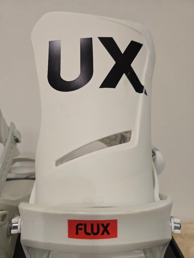 FLUX DS 23-24モデル White スノーボードビンディング