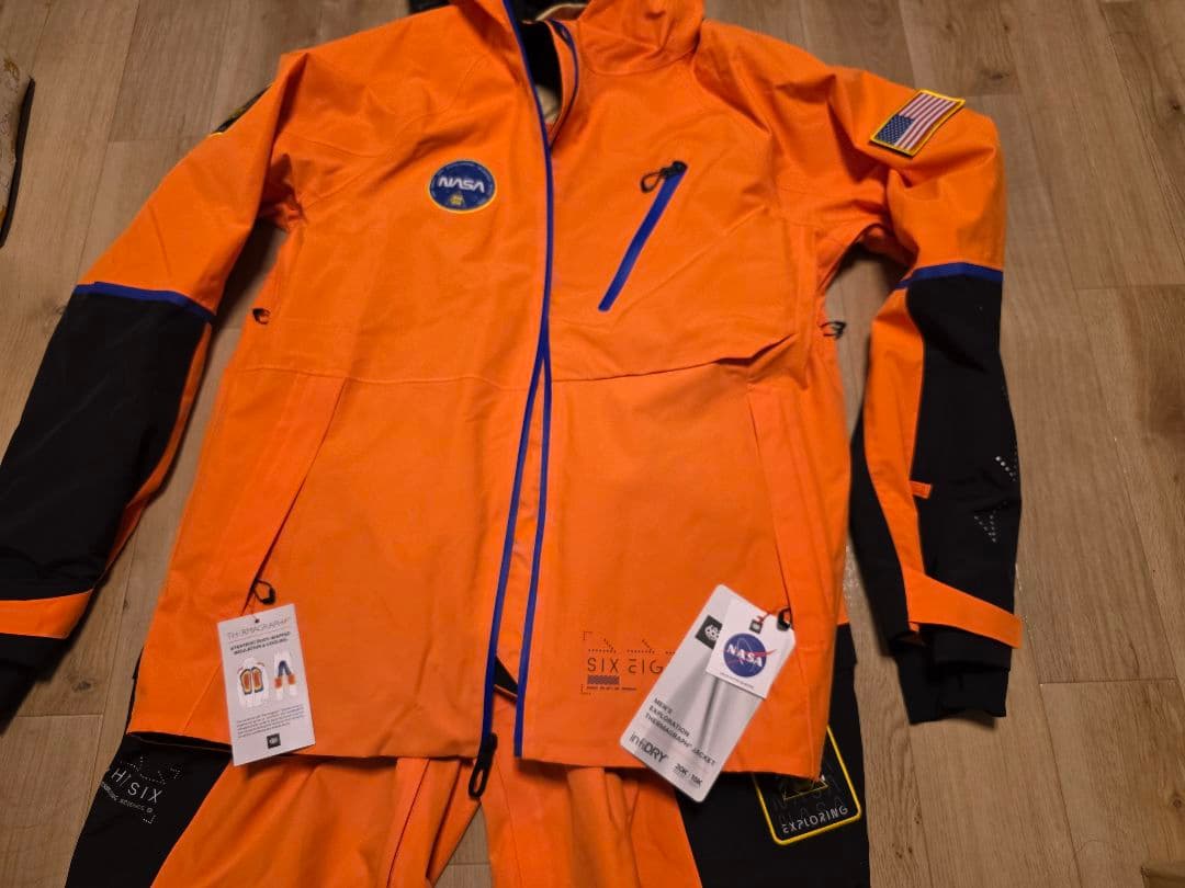 タグ付未使用 NASA 686 コラボ スノーボードウェア