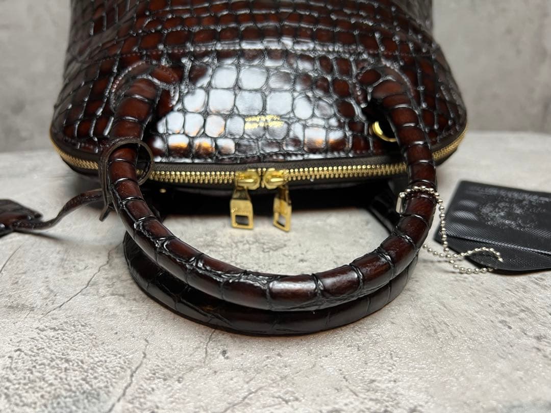 A.D.M.J. ダークブラウン ハンドバッグ