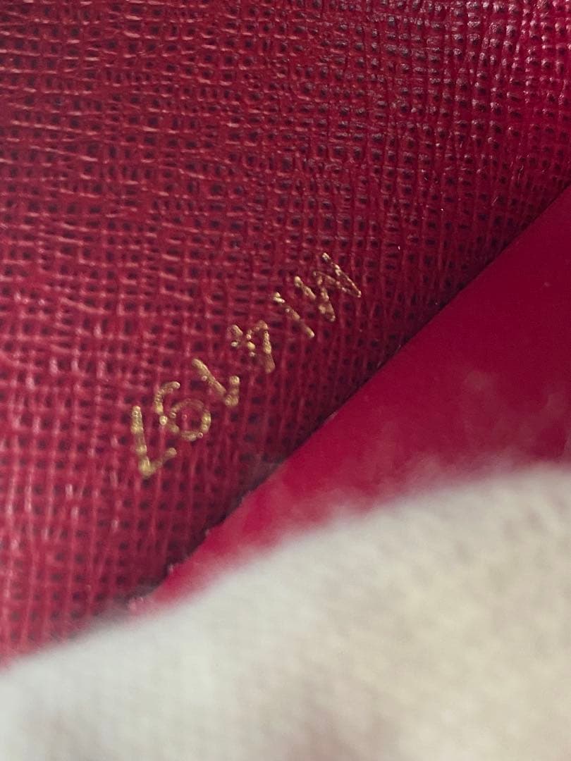 美品‼️ルイヴィトン　三つ折り財布　ポルトフォイユヴィクトリーヌ　モノグラム